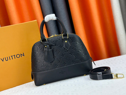 handbags chic
